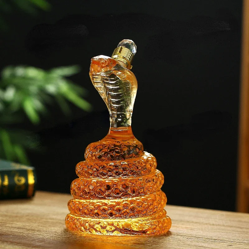 Snake Shaped Wine Bottle 500/1000mI High Borosilicate Glass Process Chinese Zodiac Snake Transparent Empty Bottle Whisky Bottle