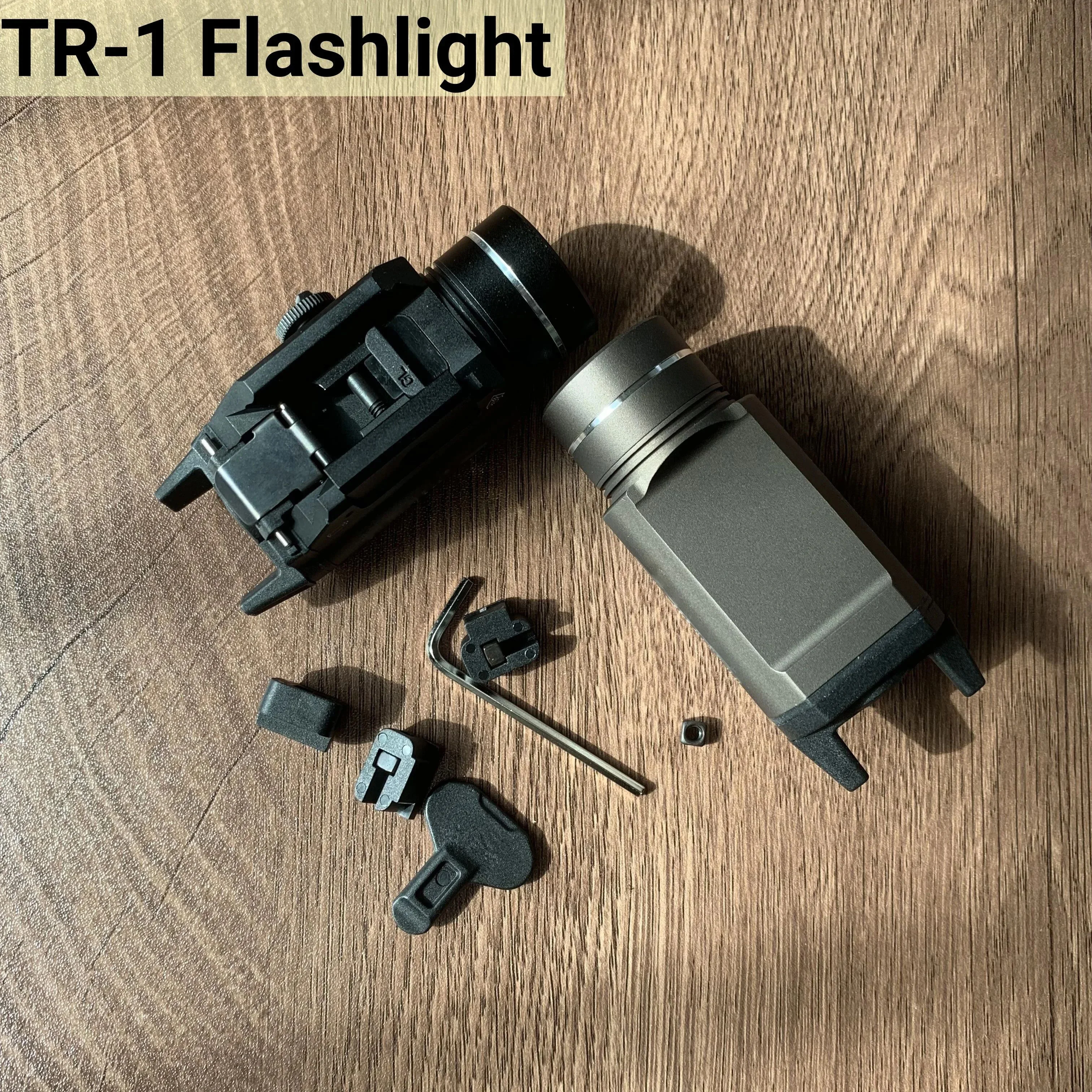 Linterna Táctica LED TR-1 de 1000 Lúmenes, Linterna Electrónica Colgante de Alta Potencia, Herramienta de Iluminación Táctica con Luz Intermitente