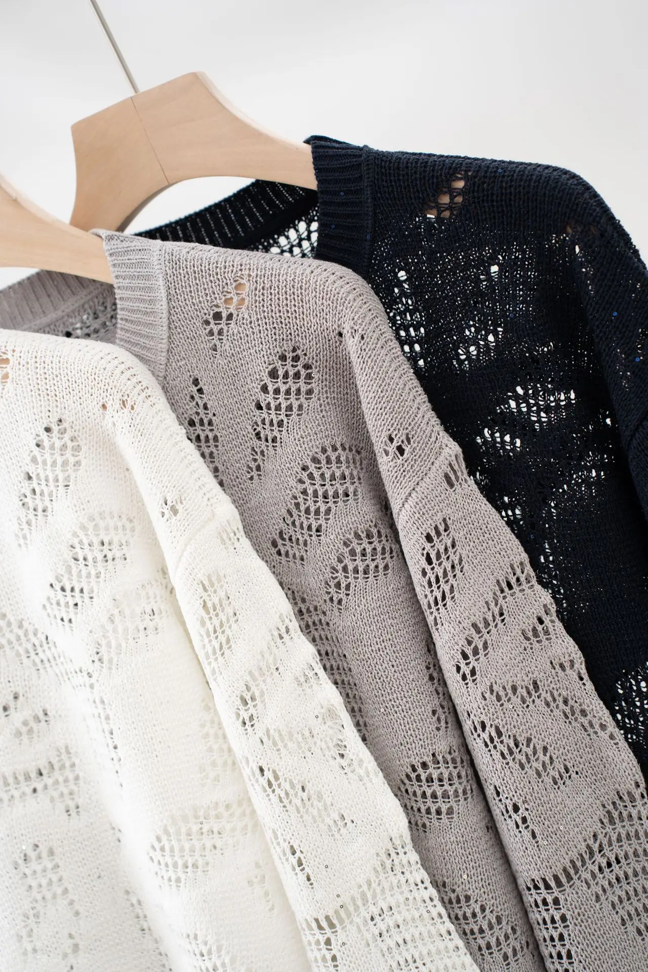 2026 Spring and Summer New Linen Sequin Hollow Crewneck Knitted Long-sleeved Top for Women