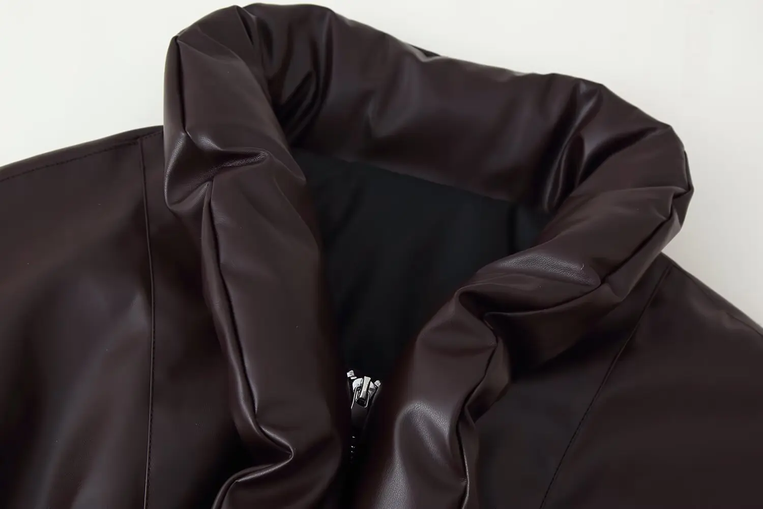 アメリカの冬の新しいファッション、多用途でゆったりとしたスタンドカラーのジッパー付きコットンジャケット、PUレザージャケット、コットンコート