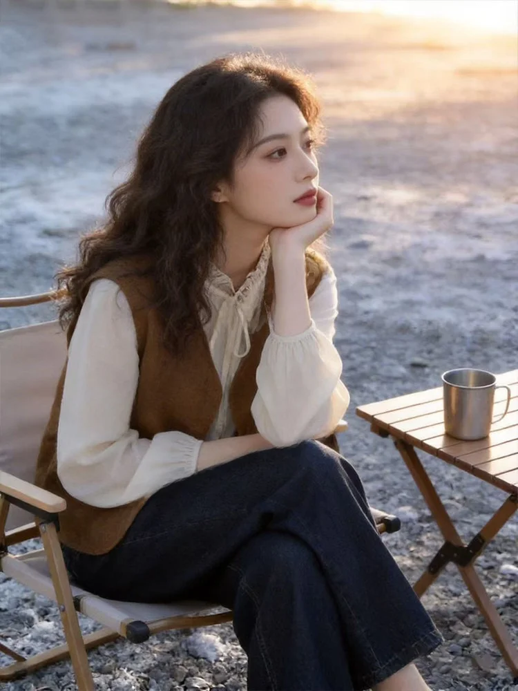 

Винтажный комплект больших размеров для женщин: омолаживающий утягивающий жилет, базовая футболка и джинсы с высокой талией, скрывающие недостатки фигуры, комплект из трех предметов