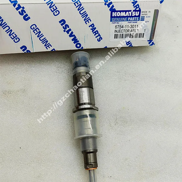 6754-11-3011 Injector Excavator Parts PC200-8 PC220-8 6D107 Engine Injector 6754-11-3011 0445120231