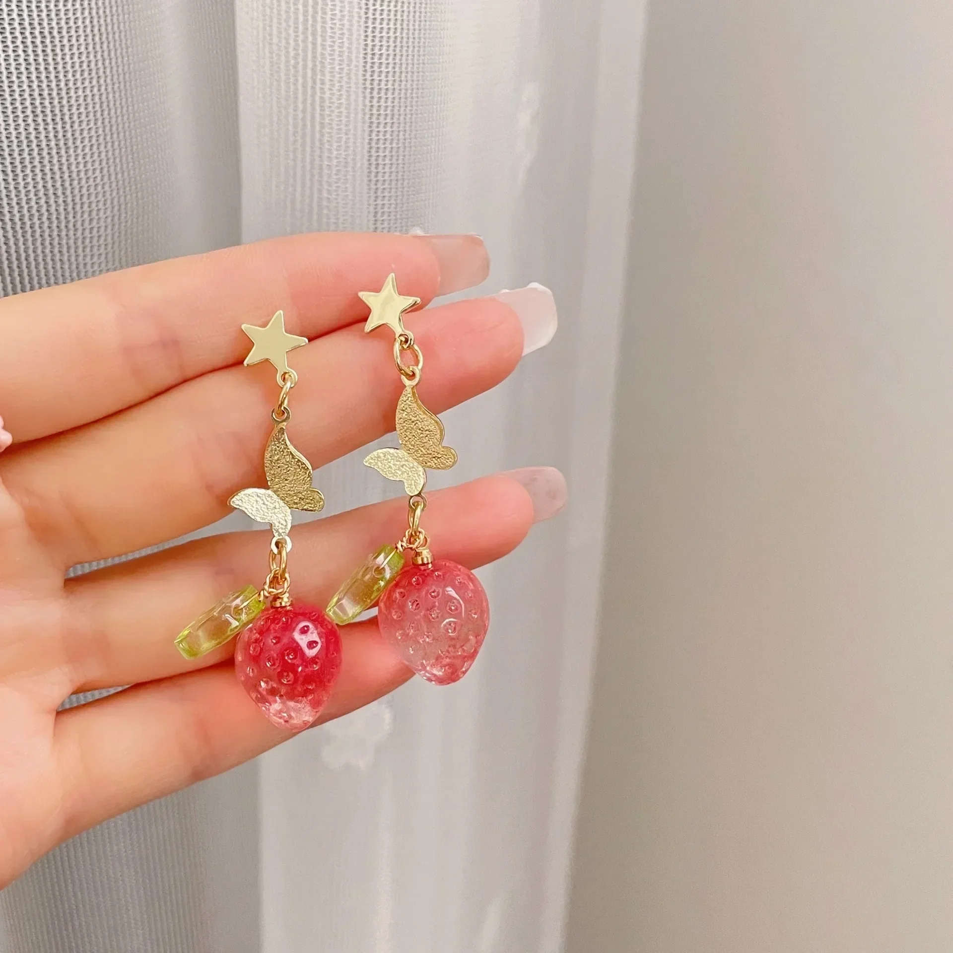 Simulation Resin Glass Fruit Drop Earrings Temperament Butterfly Long Pink Strawberry Earrings for Women Party Jewelry Wholesale