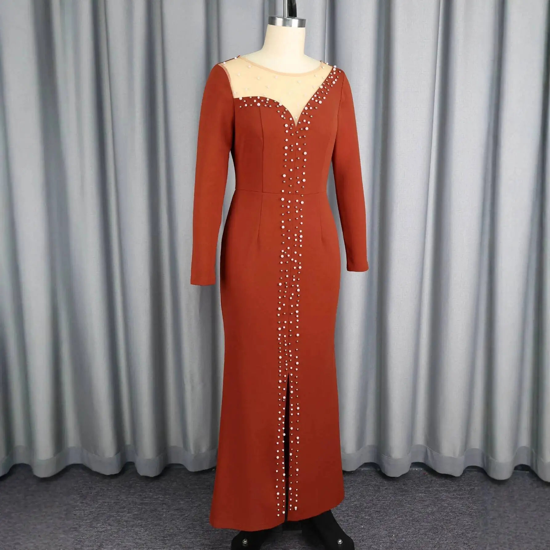 

Round-neck Elegant Mesh See-through Office Lady Dress, With Three-dimensional Beading, Waist-cinching, Body-hugging, And Slit
