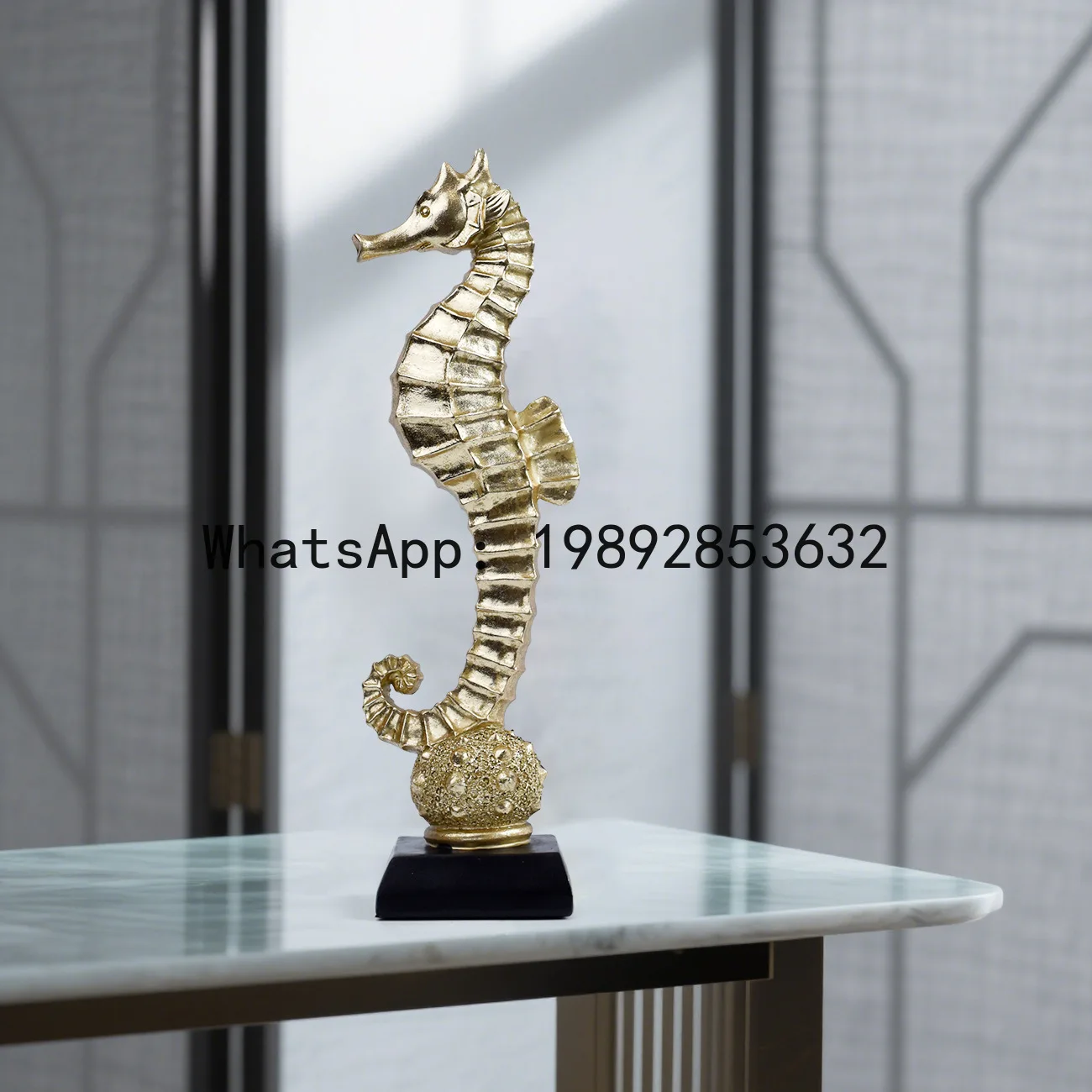 

Resin Handicrafts Golden Conch Seahorse Marine Life Simulated Animal Sculptures Ocean Ornament Home Decoration Accessories