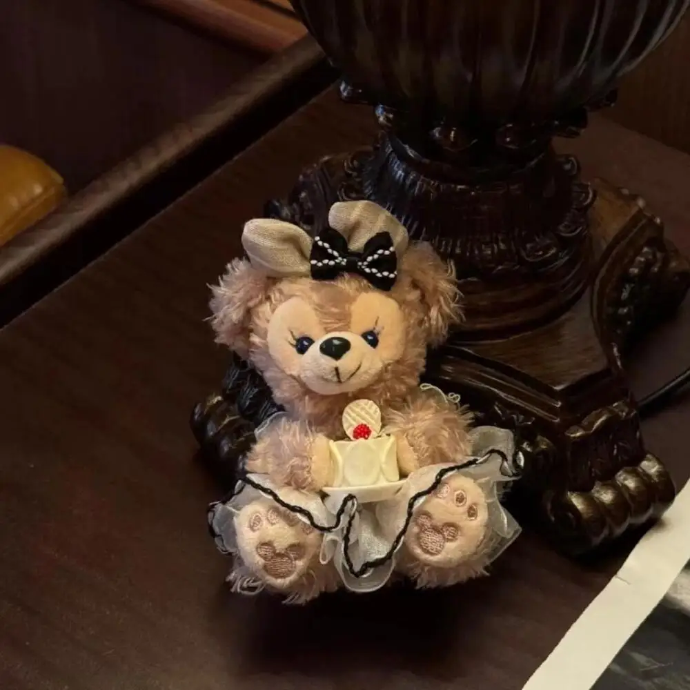 

Плюшевый брелок Disney Shelliemay Cake: милый медвежонок с десертным нарядом, мягкая игрушка-подвеска для сумки, идеальный подарок