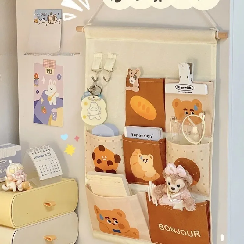 سلة معلقة متعددة الشبكات مثبتة على الحائط، حقيبة تعليق كرتونية، حقيبة تخزين حائطية لطيفة، لا حاجة إلى ثقب خلف الباب #3