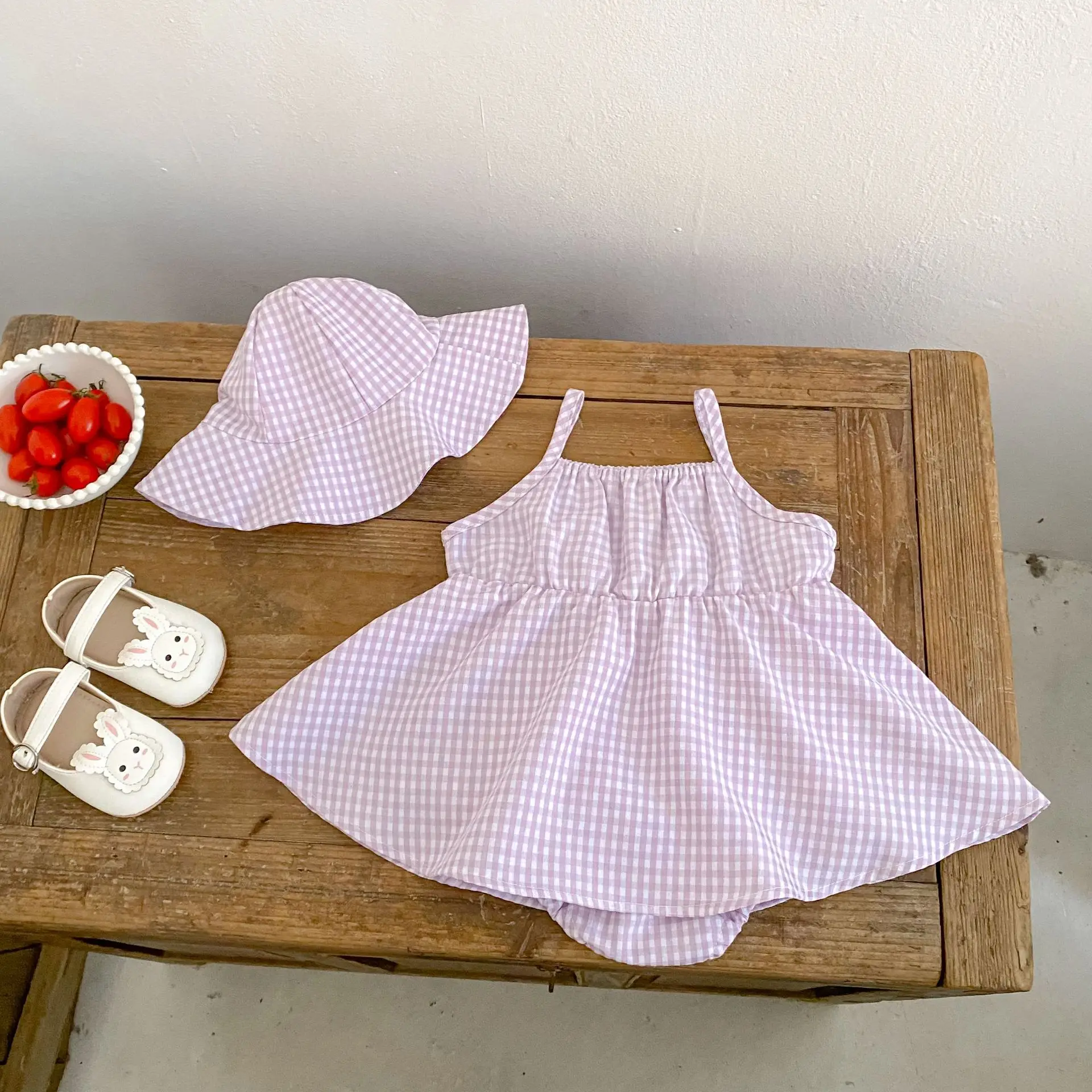 Summer new sleeveless baby girls' solid color dress Korean version plaid bag fart dress hat baby two-piece set