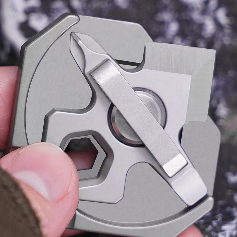 

{MX} Outdoor Portable Multifunctional EDC Tools Titanium Alloy 9CR18 Knife Screwdriver Wrench Emergency Key Pendant