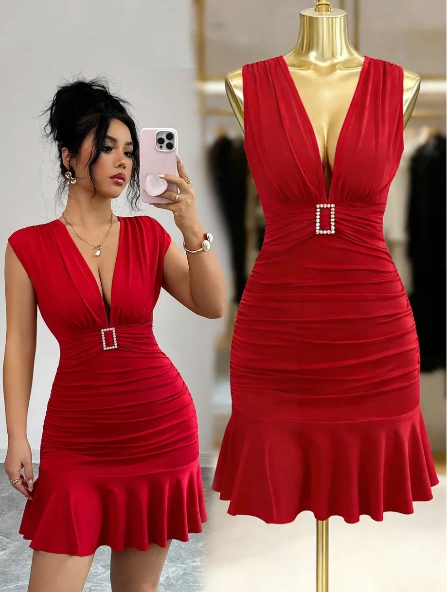 Women's Red Summer 70s Party Mini Dress, Deep V‑Neck Pleated Bodycon, Rhinestone Square Buckle Double Layer Ruffle Hem Elegant D