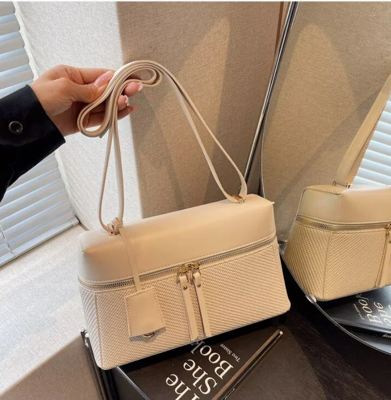 Borsa a tracolla Boston testur - Luxury Bags Jacquemus recensione e prezzo