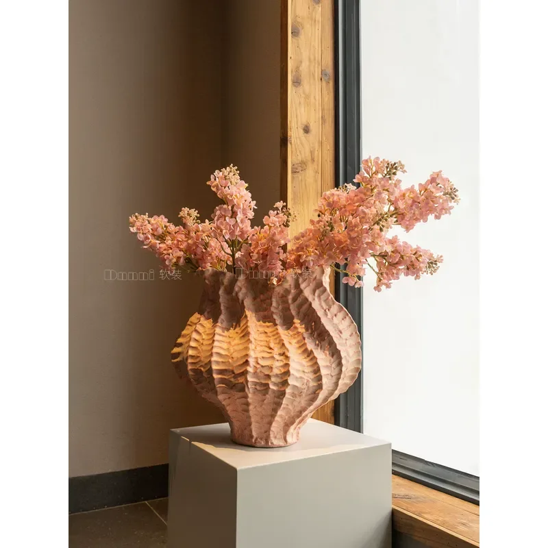 Dnnni French Antique Style Flower Vase Handmade Art Ornament Home Decor B&B Hotel Furnishing with Good Meaning Treasure