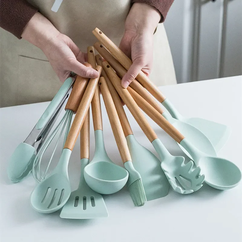 12 PCS Wooden Handle Silicone Kitchenware Cooking Utensils Set Non-stick Egg Beaters Cookware Cooking Tool Set