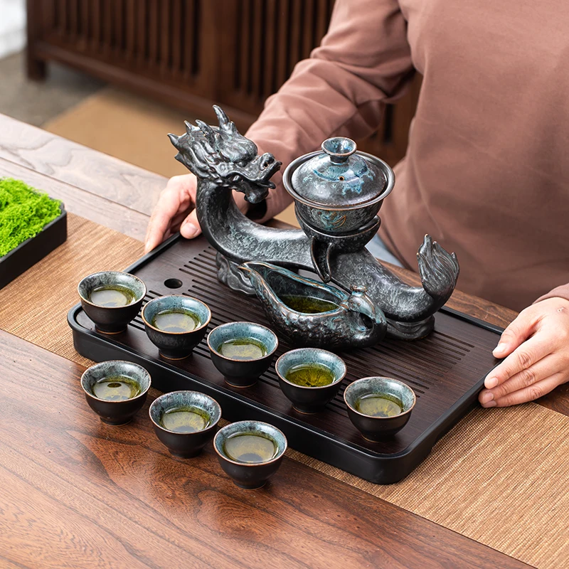 1 Set of Rotating Teapot, Ceramic Kiln Turned Ruyi Dragon-Shaped Teapot Set, Teapot with 8 Teacups, Without Tea Tray, Semi-Automatic Tea Set, Lazy Kung Fu Tea Set, All in One Coffee Drink Set, Novelty Tea Gift