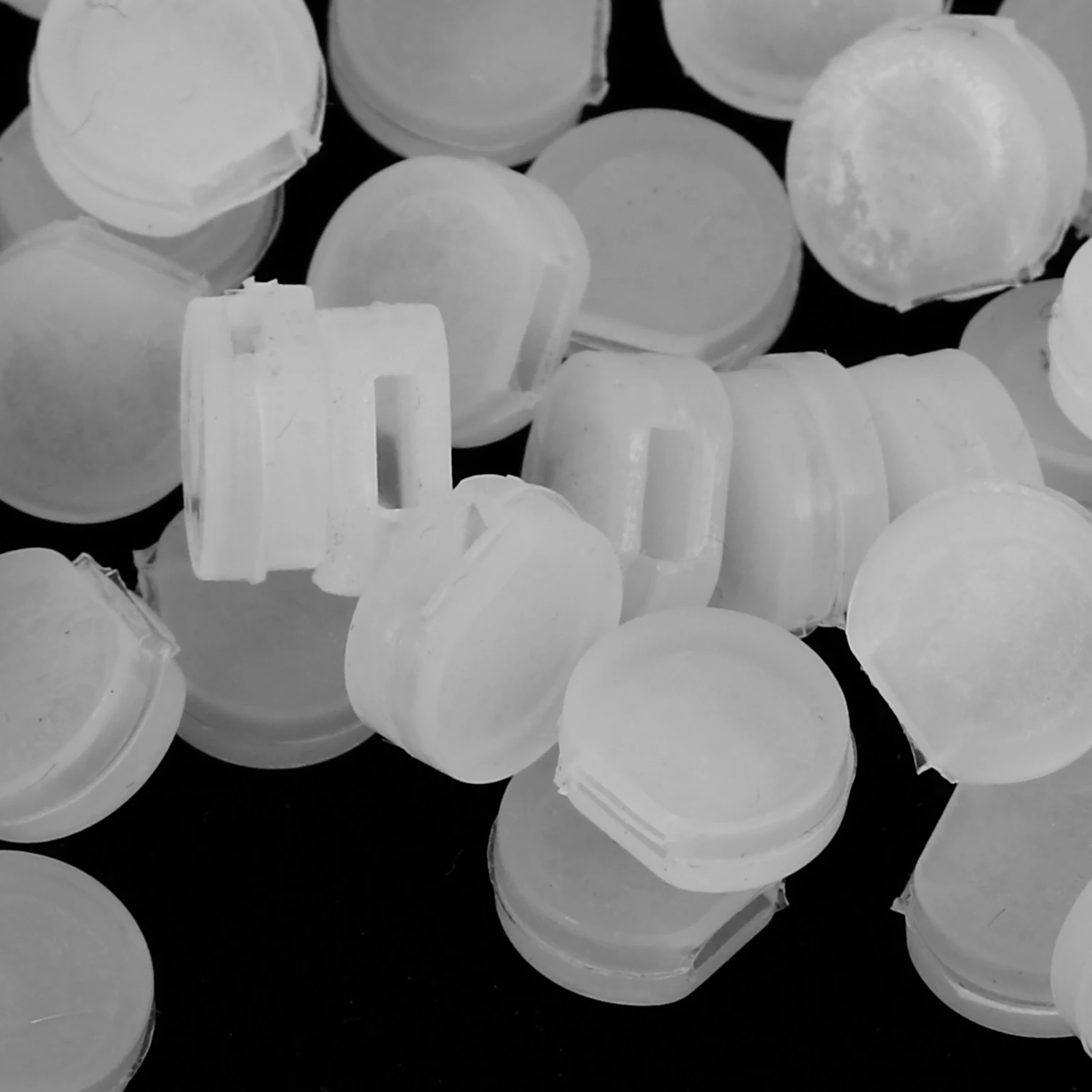 

100pcs Backs Clip On Pads Silicone Cushions Soft Earring Lifters For Clips On Earrings Earring Converter For