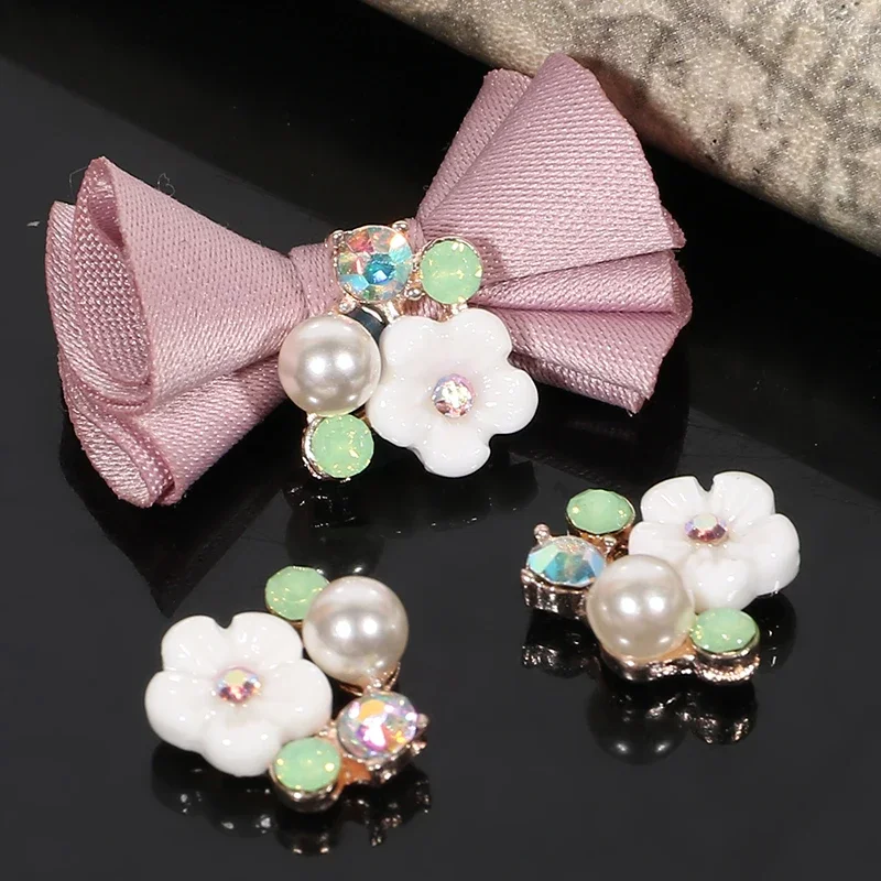 

Engood 100Pcs 13mm Resin Flower Rhinestone Pearl Button for DIY Hair Wedding Earrings Decoration Sewing Trim Embellishment Craft