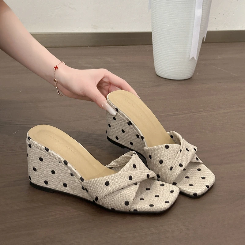 

Pleated Wedge Flip-Flops Women's Fashion Square Toe Non-Slip Wear-Resistant High Heels