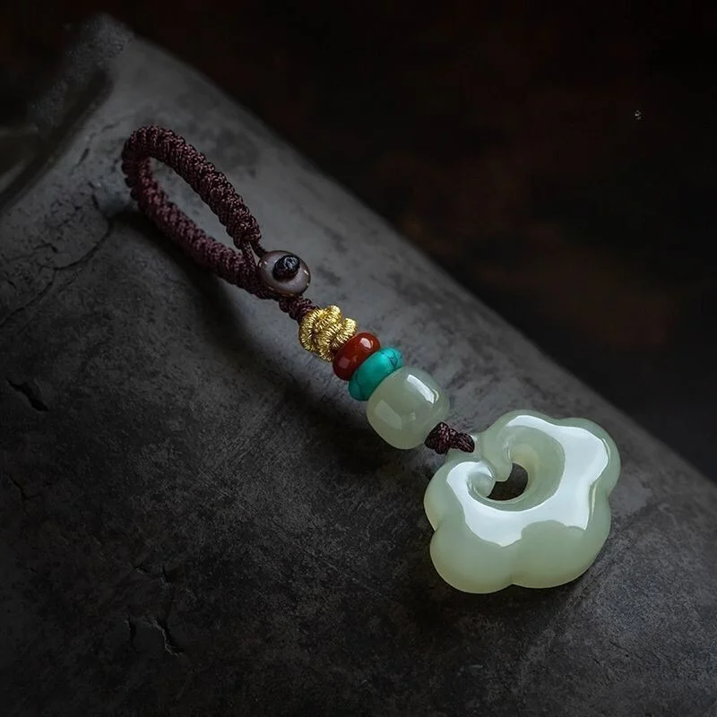 Certificate Hotan Black Jade Auspicious Clouds Pendant Key Chain Charm Stone Natural Emerald Necklace Talismans Necklace Jewelry