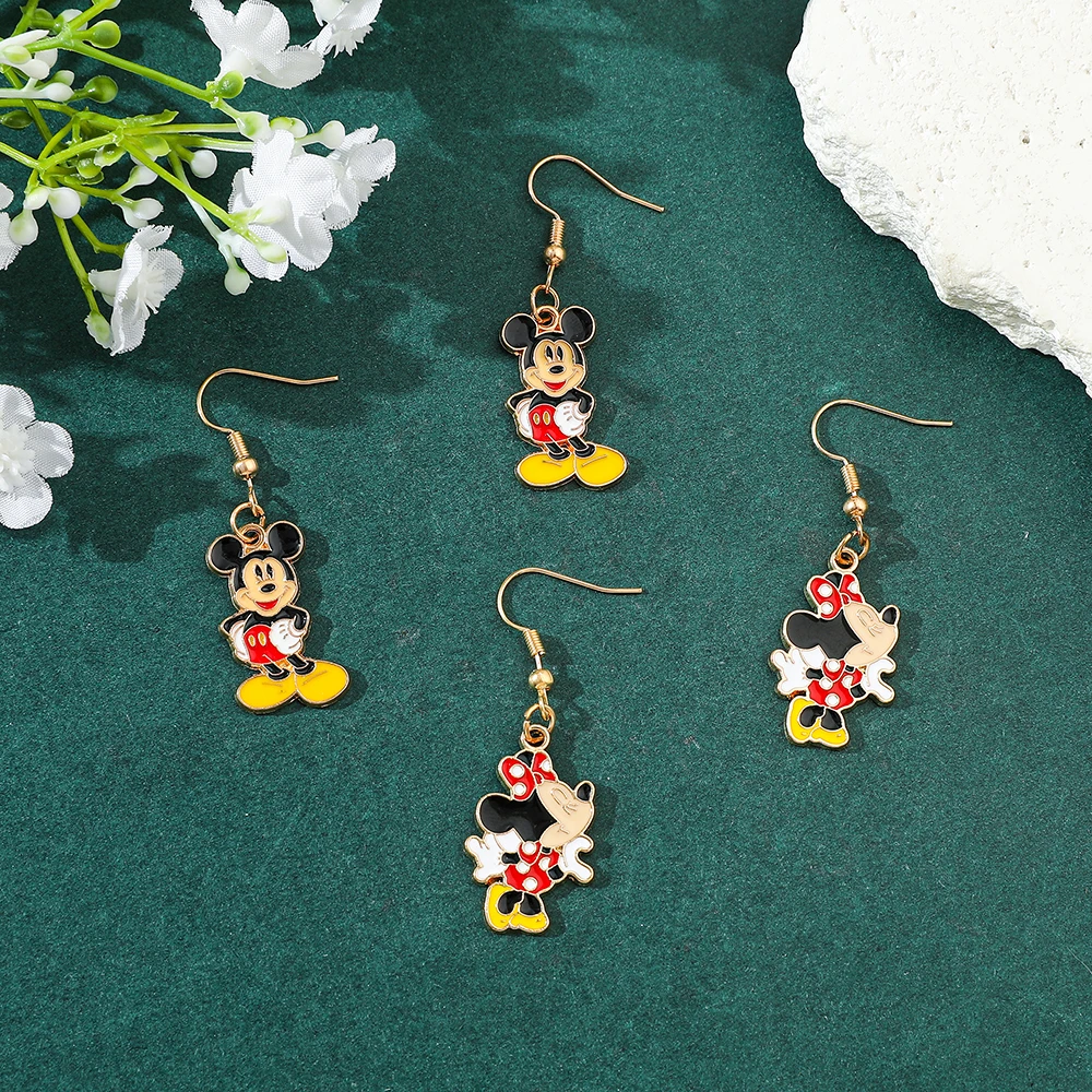 Disney Cartoon Minnie and Mickey Mouse Earrings Creative Cute Youth Girl Earrings Sweet Girl Earrings Good Friends Gift