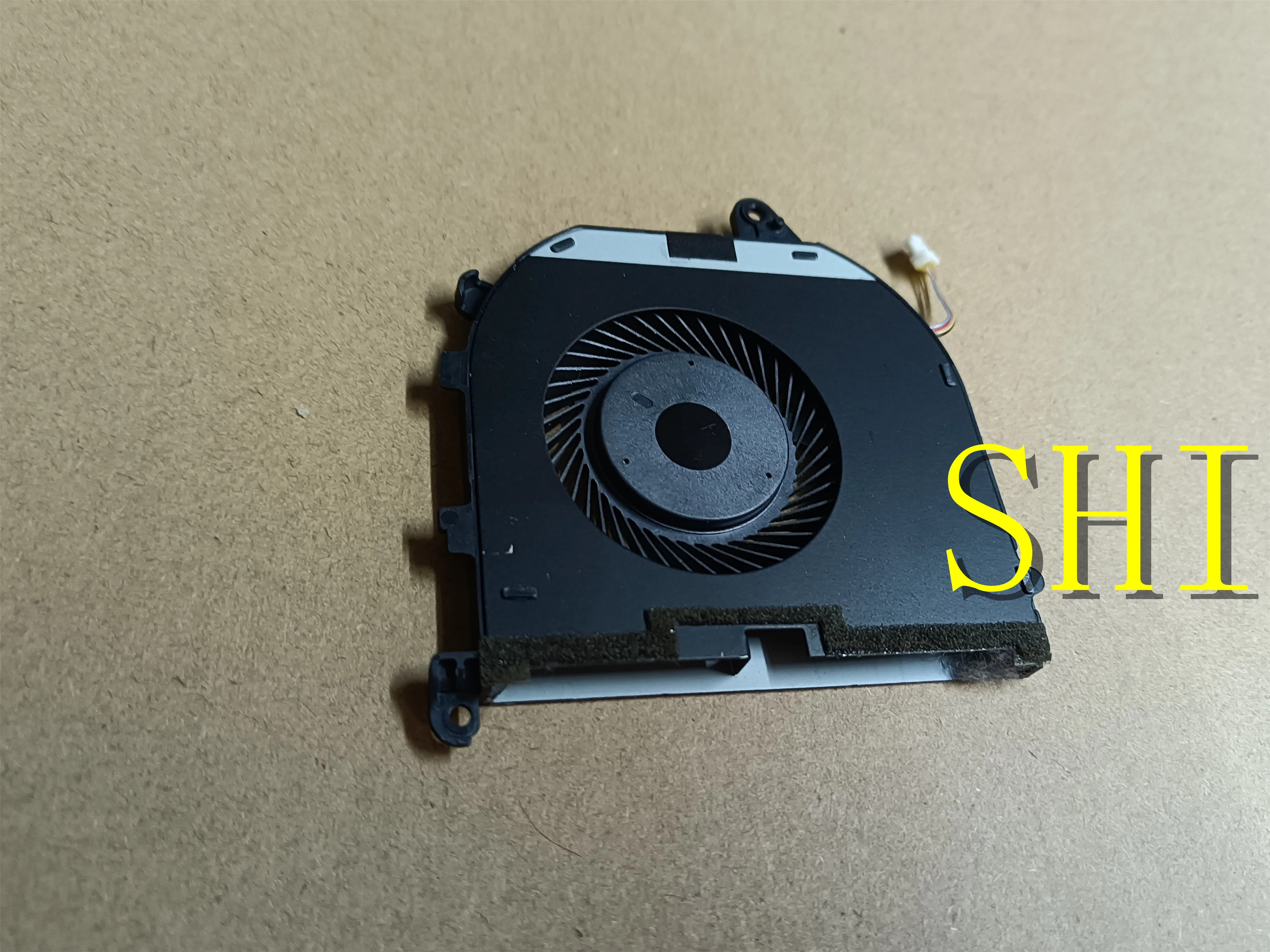 008YY9 FOR CPU Fan  Dell  XPS 15 9570 08YY9 DC28000KND0 Cooling Fan Free shipping