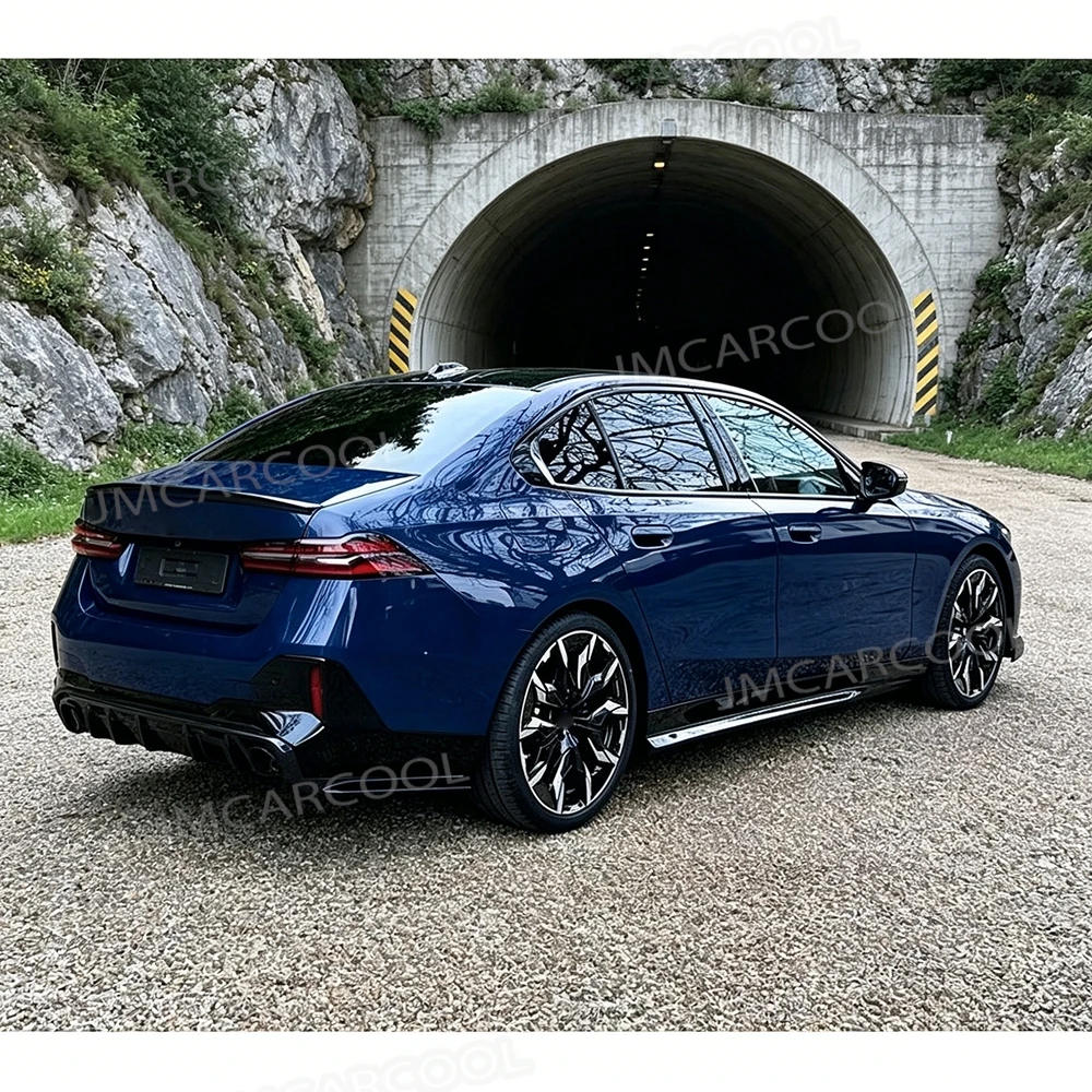 Gloss Black Side Skirts Aprons For BMW 5 Serise G60 G68 2024+ ABS High Quality Door Bumper Extension Lip Covers Accessories