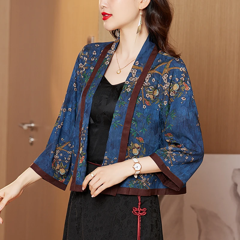 Early Autumn New Fragrant Cloud Short Coat Women\'s Cloak Summer Small Style Design Temperament Chinese Silk Overlay