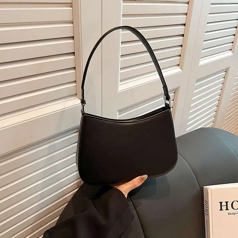

Women's Underarm Bag 2024 New Fashion Retro Versatile Single Shoulder Crossbody Bag Cloud Shape Popular Spring Small Square Bag