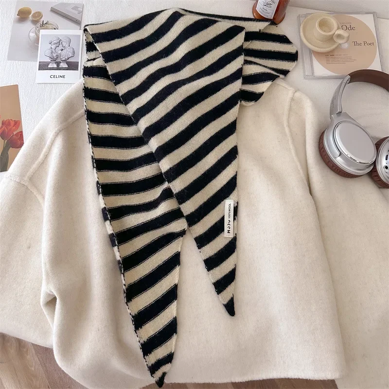 British Triangle Scarf Cashmere Scarf Women Autumn Winter Comfortable Gentle Sweet Korean Version Neck Protection Small Scarf