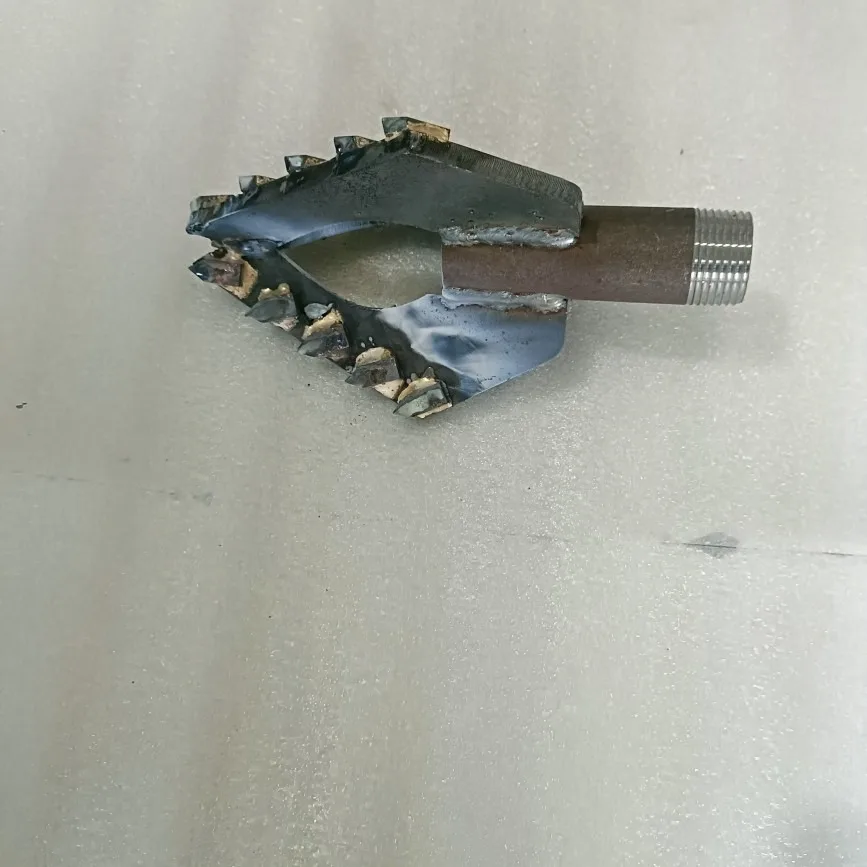 

Small Water Well Rig Tricone Alloy Bit - For Soil/Sand Layers, Fits 1-Inch Drill Pipe