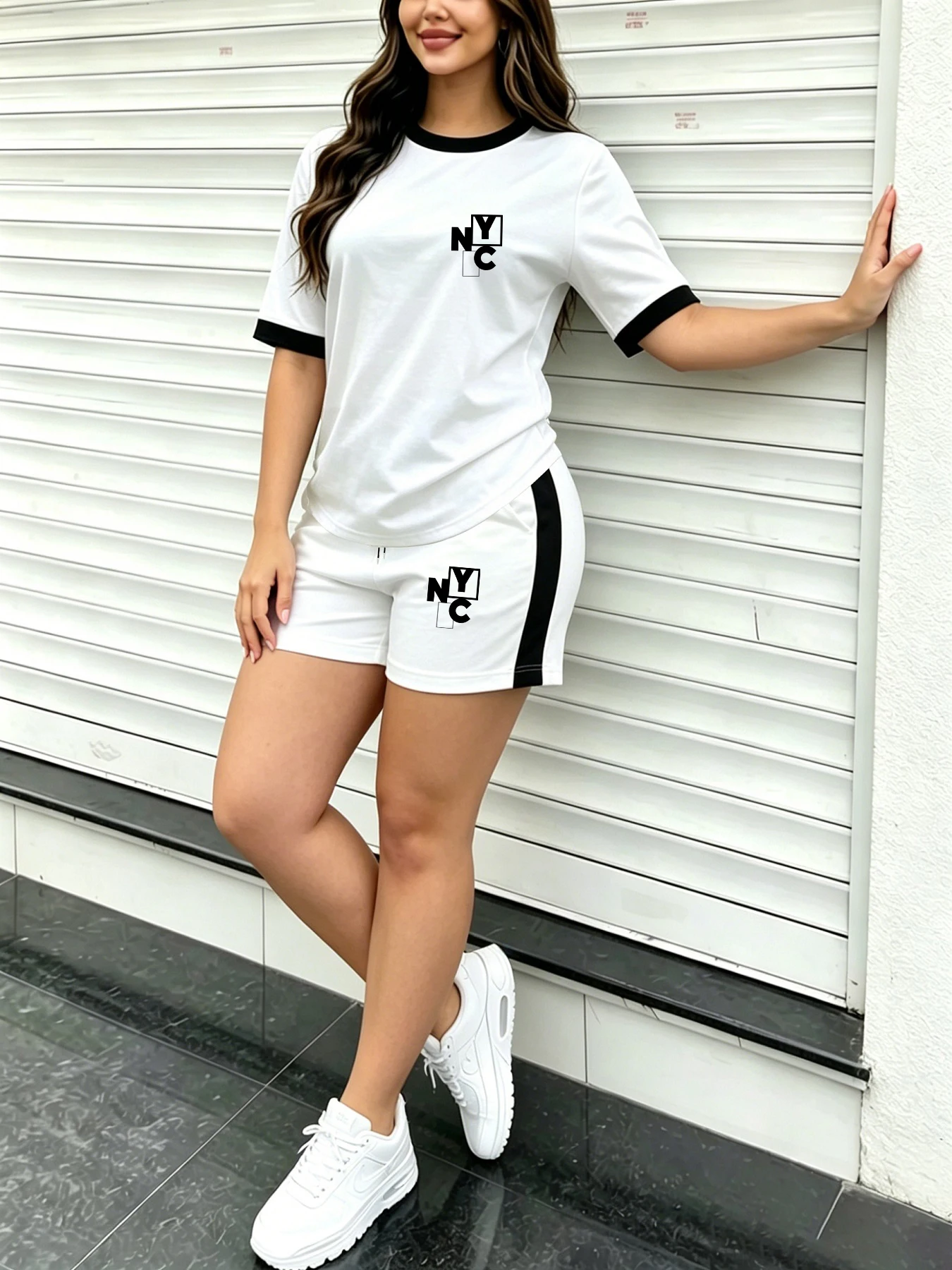 Casual Style Women's Short-Sleeve Shorts Set, Nyc Letter Pattern Print, Color-Blocked Round-Neck Short-Sleeve Top + Side-Striped Shorts, Oversize Loose-Fit Casual Women's Set, Retro, Lazy, Relaxed, Casual Wear, Outdoor Activities, Home Casual Wear, Women's Clothing