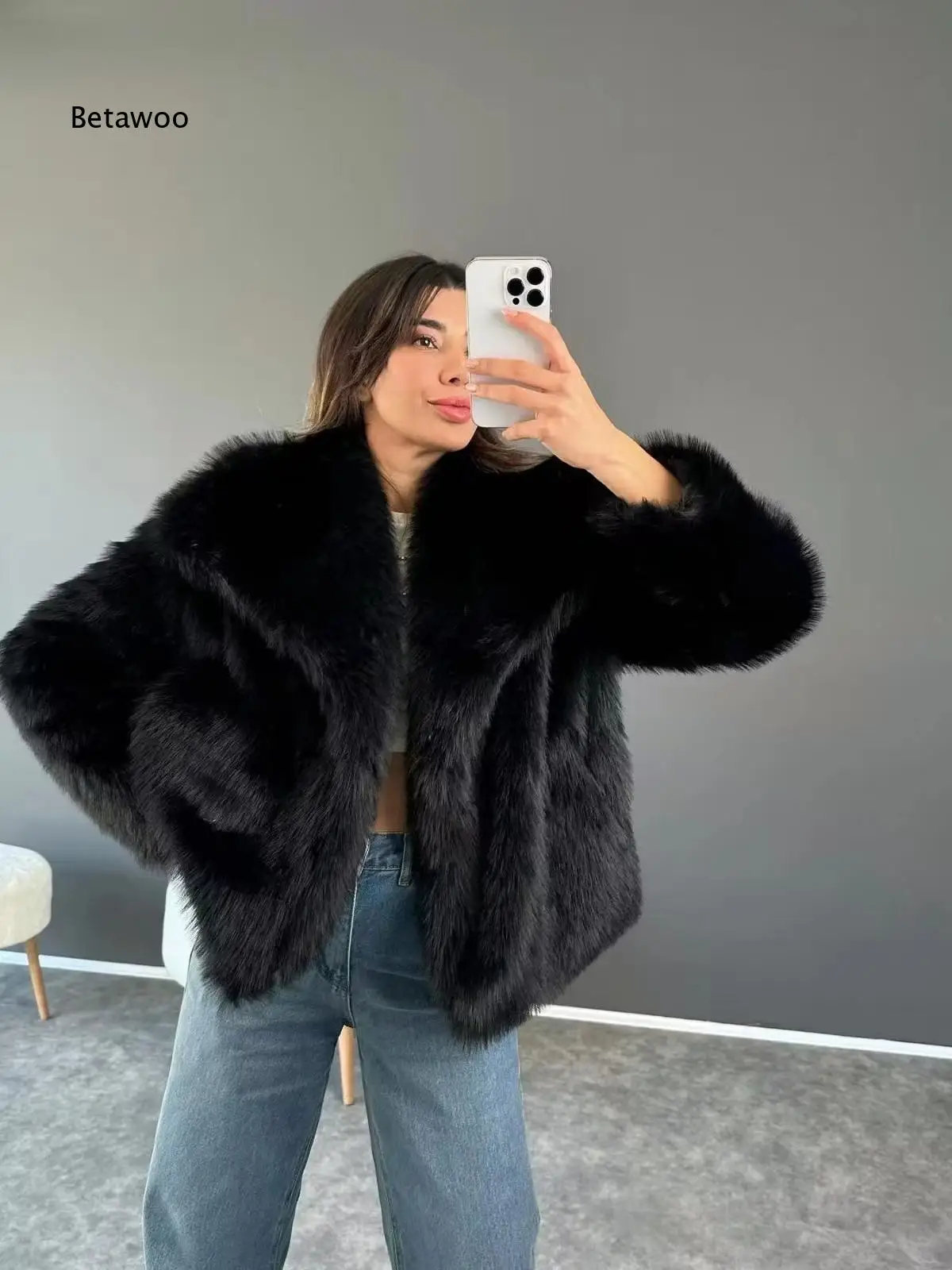 Women Faux Fur Short Jacket Wide Lapel Collar Open Front Design Fluffy Plush Fabric Long Sleeve Fashion Winter Daily Outerwear
