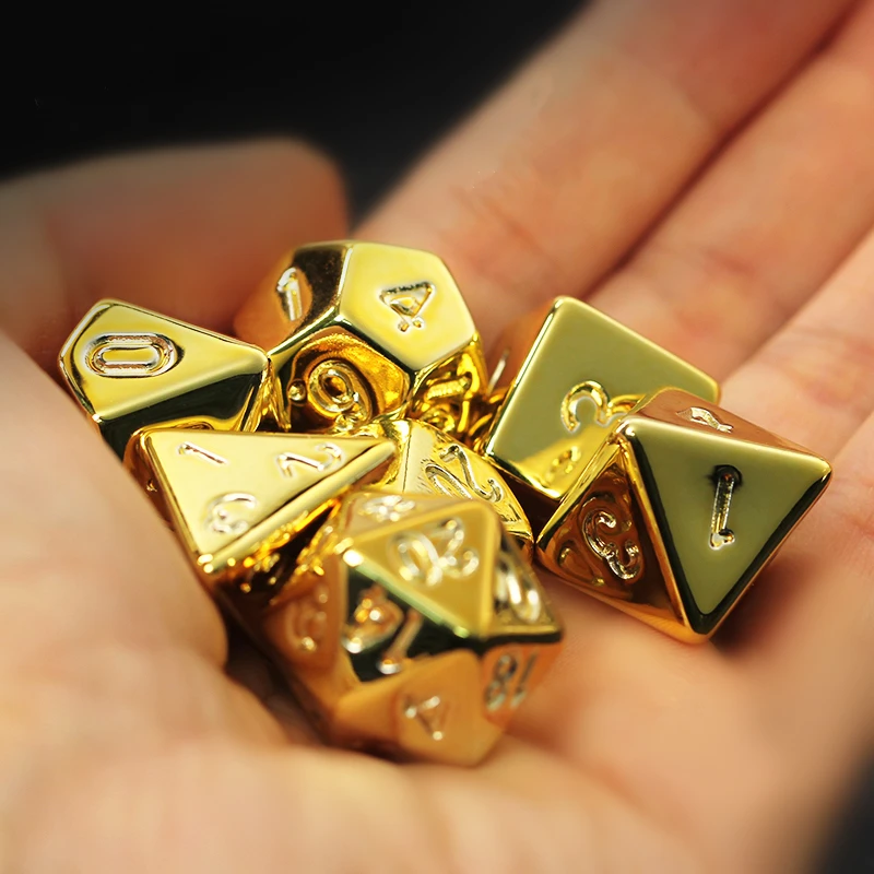 7Pcs/Set Gold Plating Dice D&D COC Dice D4 D6 D8 D10 D% D12 D20 Table Games DND RPG Dice Set