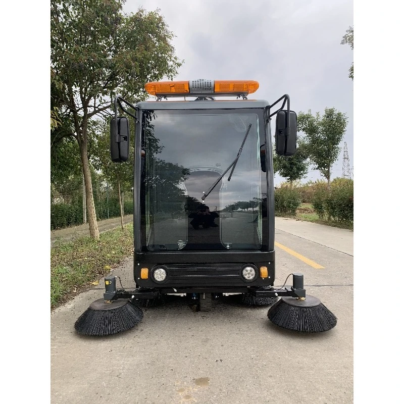 Electric Full Enclosed Sweeper Car 70cm Cleaning Width Waterproof Body Large Capacity Dust Collection Cleaning Equipment