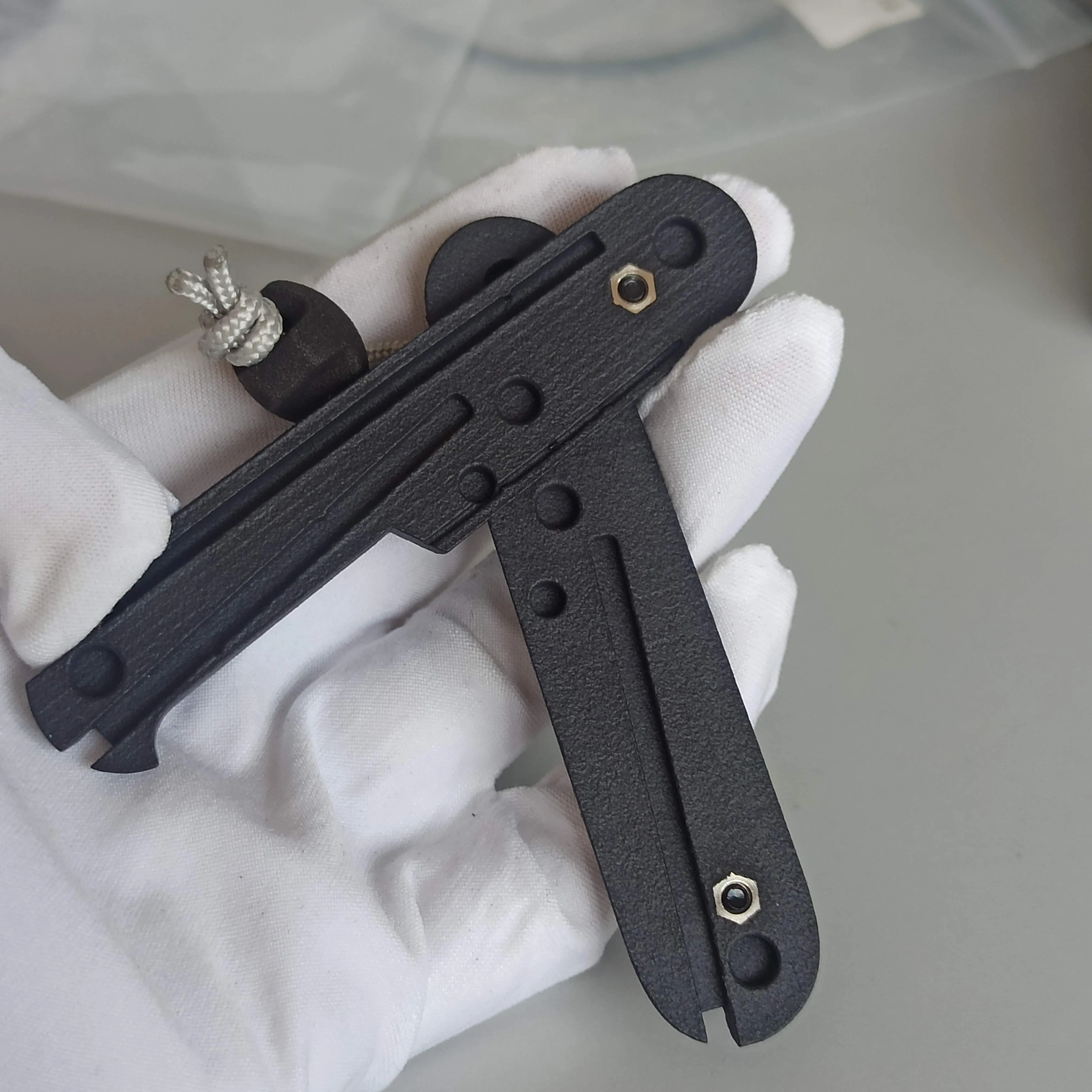 1 Paar Handwaagen aus Nylonfaser mit Clip für 91 mm Victorinox Swiss Army DIY-Ersatzzubehör – Detail 2