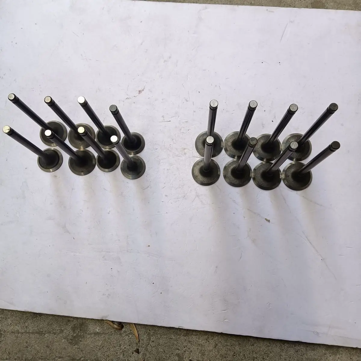 Auto parts High quality 16 pcs/set  Intake valve / exhaust valve for Chinese HAFEI LOBO LUBAO 468 Engine