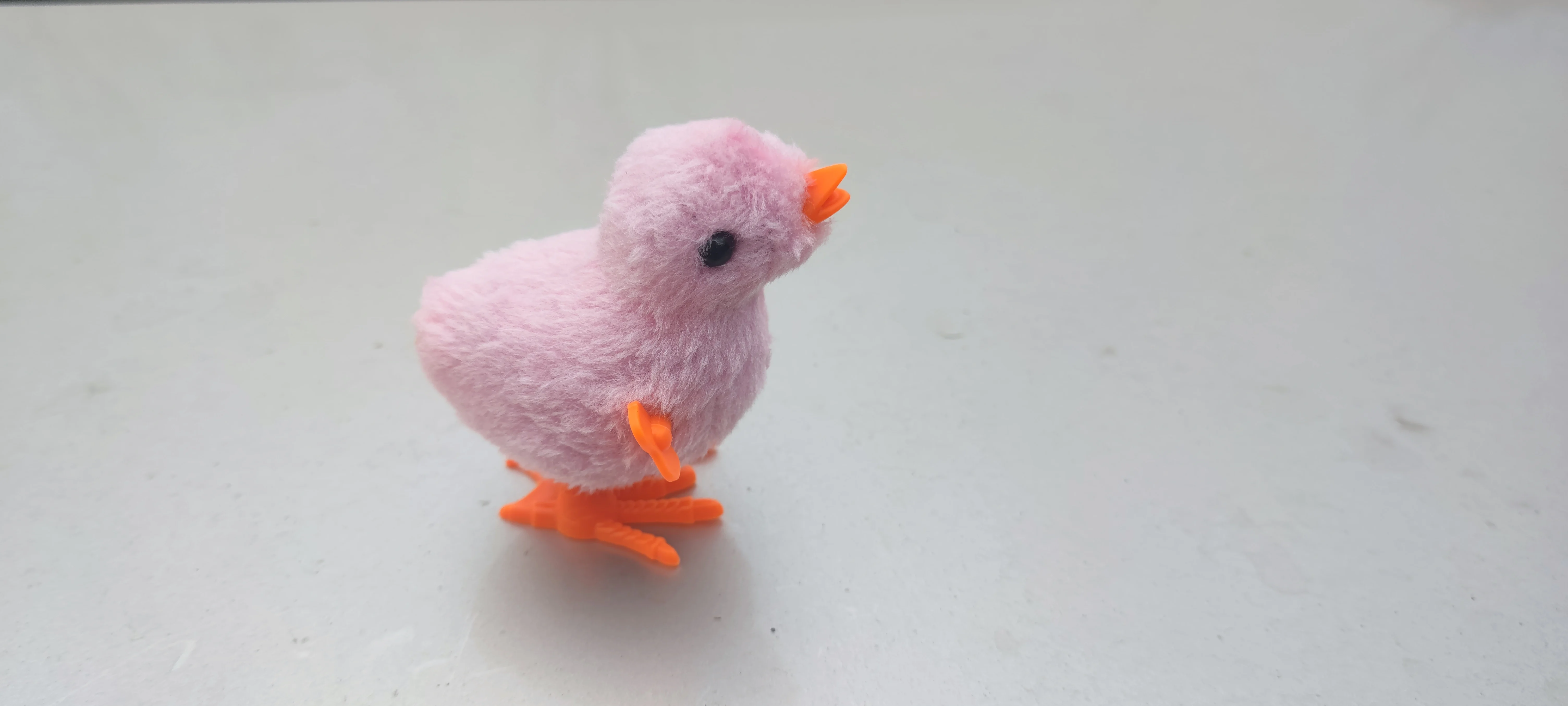 

Jumping Chick подходит для детей от 1 до 3 лет.
