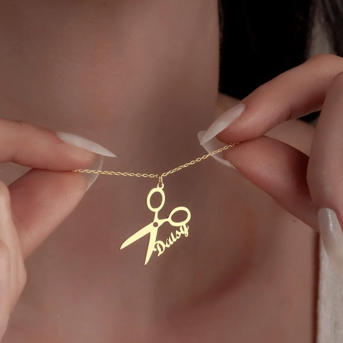 

Ожерелье с именем ножниц золотого цвета на заказ, женское ювелирное изделие для парикмахера из нержавеющей стали, ожерелье с подвеской в виде таблички для стрижки волос
