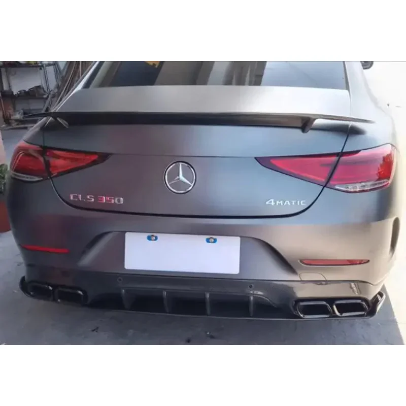 Real Carbon Fiber Rear Bumper Lip Diffuser Spoiler With Exhaust Tips For Mercedes-Benz W257 CLS260 300 350 CLS53 AMG 2019-2023