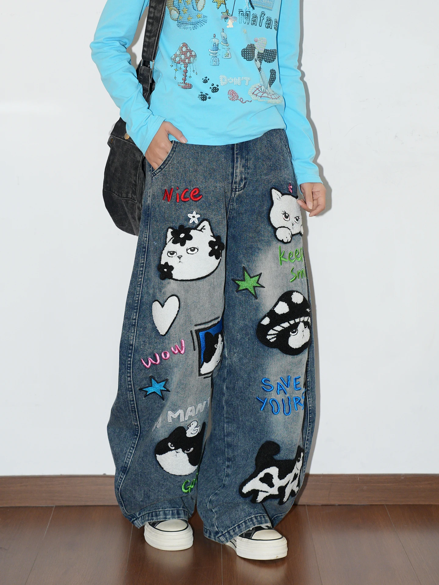 Retro American Cartoon Embroidered Wide Leg Jeans Women Loose Straight Cut Trousers Autumn Versatile Casual Denim Pants