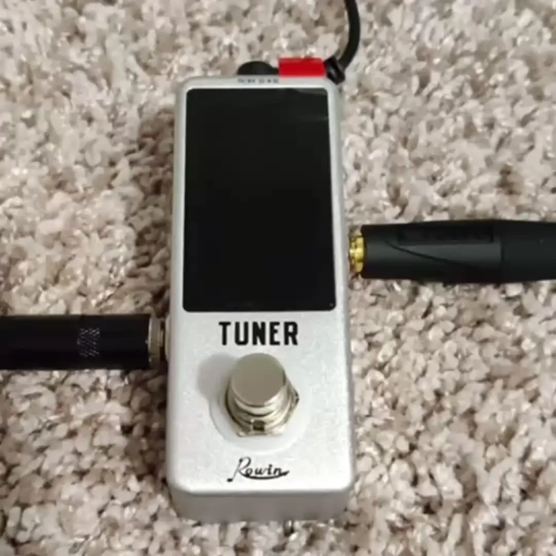 Rowin LT-910 Guitar Tuner Mini Chromatic Tuner Pedal Effect LED