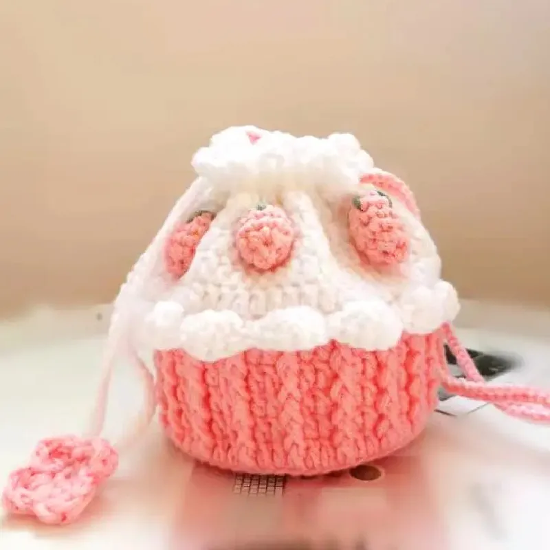 Hand Crocheted small bag cute cake Bag Messenger Bag knitting key bag mouth red bag snack bag children\'s bag