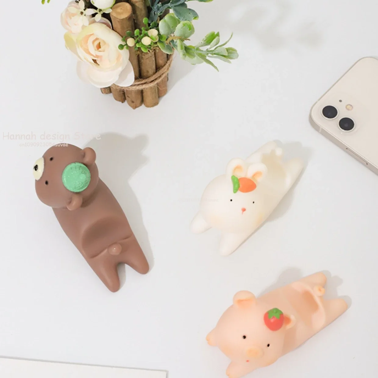 Animale del fumetto Decorazione da tavolo Smalto in PVC Telefono Golder Persona pigra Dramma Chasing Tablet Staffa di supporto Regalo per studenti