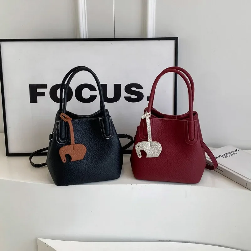 

2025 New Arrival Lychee-Patterned Bucket Bag - Women's Versatile Shoulder Tote with Handheld Option for Daily Commute