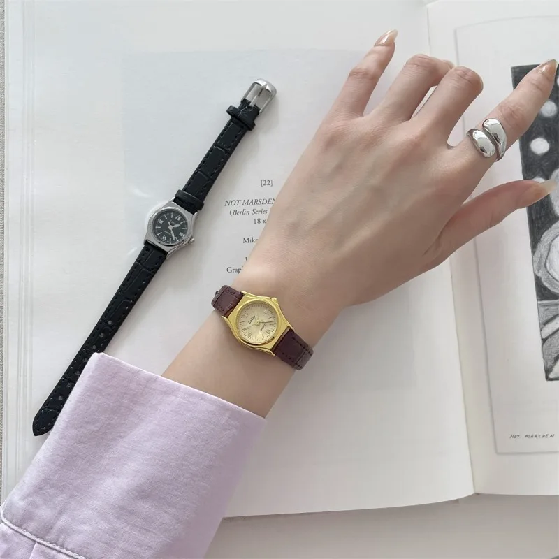 Dames quartzhorloges Luxe ovale klok Vintage zwart bruin lederen band FashionLadies polshorloge Relogio Feminino