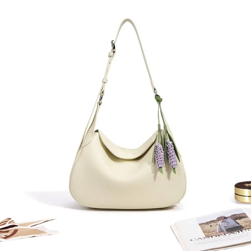 Early Spring High-end Commuter Exquisite Armpit Fashion Messenger Texture Fashion Niche Shoulder Bag Genuine Leather