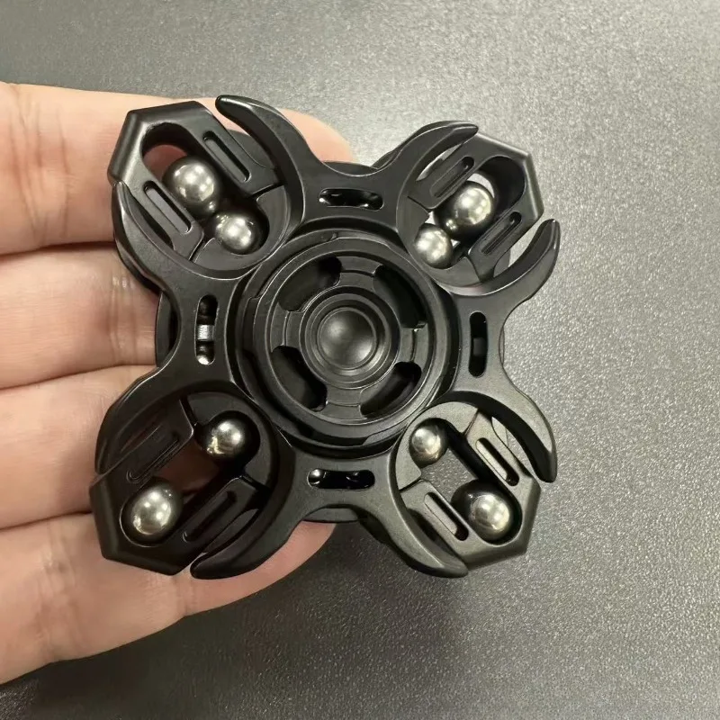 ของเล่นโลหะฟิดเจ็ต ของเล่นคลายเครียด EDC ของเล่นบรรเทาความเครียด ของเล่นสปินเนอร์ ของเล่นสำหรับผู้ใหญ่ ช่วยให้สมาธิ ของเล่นสุดเท่ ของเล่นเสริมประสาทสัมผัส ของขวัญสำหรับผู้ชาย