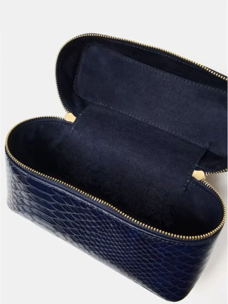 2026 Fashion Design Party Crocodile Grain Pattern Clutch Evening Bag Travel Handbags New Trendy Pu Leather Make up Bag for Women