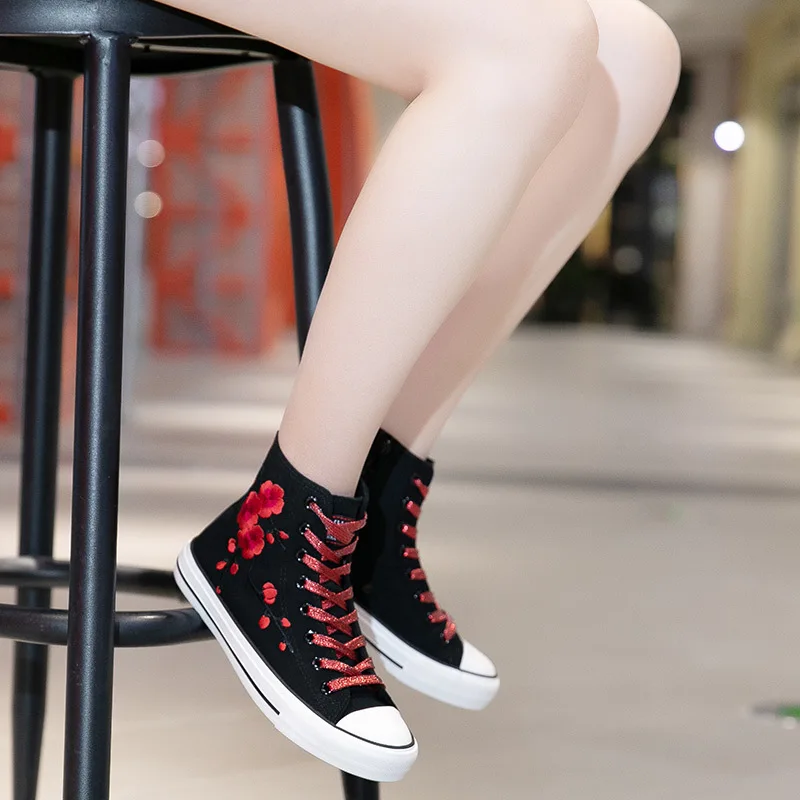 New Casual Canvas Shoes Inner Zipper Rubber Women's Couple Short Tube Red Plum Blossom Pattern