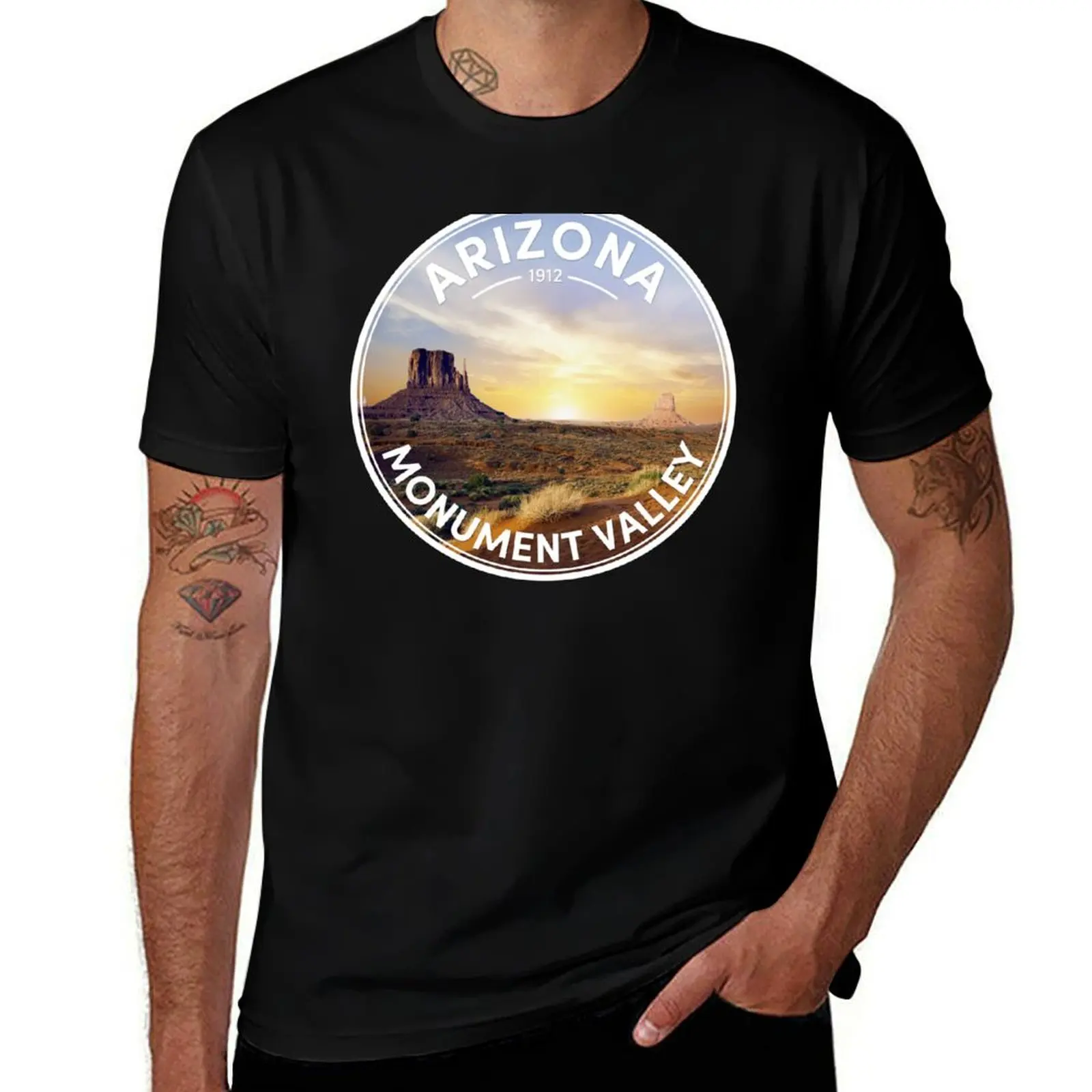 Arizona, Monumnet Valley - Souvenir for travelers T-Shirt Minimalist Casual Short Sleeve Top T-Shirt