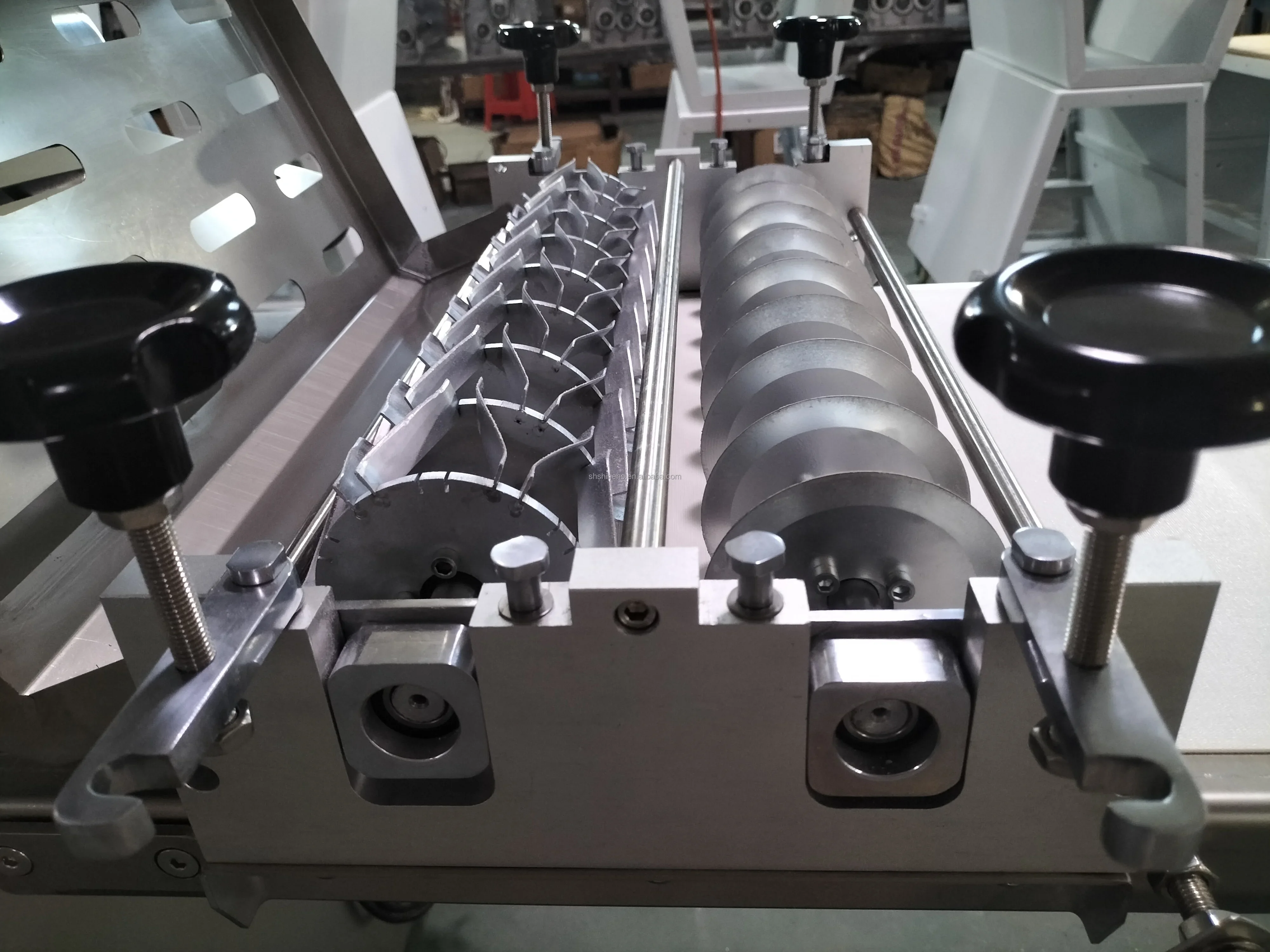 Shineho  Factory Direct Sale vinyl record press machine 520 Stainless Steel Dough Sheeter with cutter